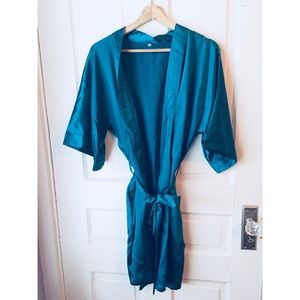 💙 Silky bathrobe with pockets